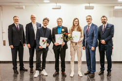 Absolventinnen - Absolventen