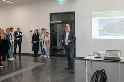 Prof. Kast