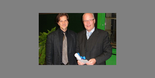 Preisübergabe Waldmann Preisübergabe an Prof. Waldmann