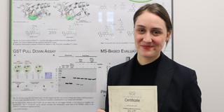 Tonia Kirschner mit Posterpeis Tonia Kirschner mit Posterpeis