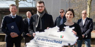 Gruppenbild mit Elisabeth Kreidt und Sydney Becker Gruppenbild mit Elisabeth Kreidt und Sydney Becker