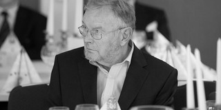 Portrait Hans-Jürgen Schmidt