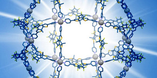 Struktur der aus 24 Palladium-Atomen und 48 organischen Molekülen bestehenden Sphäre