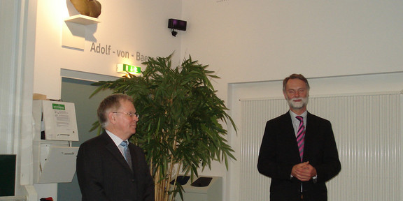 Prof. Lippert erhält den Egon-Wiberg-Preis