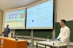 Prof. Henke und Leo Zeiser