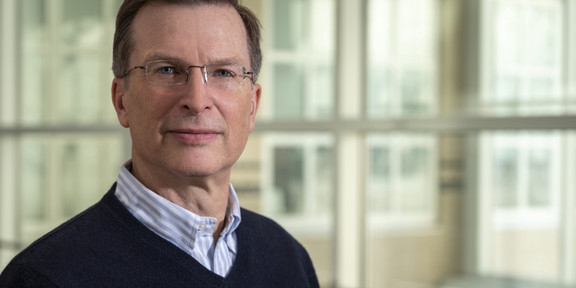 Portrait Craig Crews