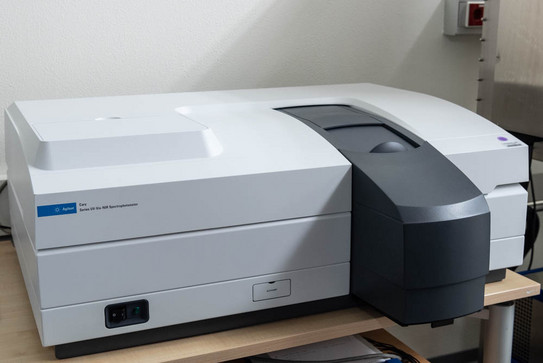 UV-vis-NIR-Spektrometer Agilent Cary 5000 Doppel-Strahl UV-vis-NIR-Spektrometer